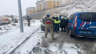 Gölbaşında jandarma vatandaşın güvenliği için nöbette