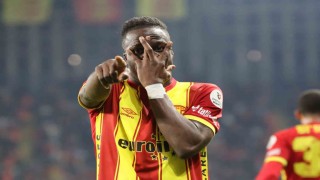 Göztepede Olaitan Beşiktaş yolunda
