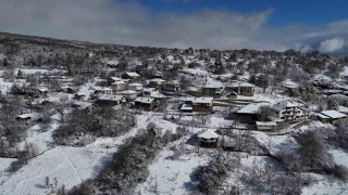 Güneşin açmasıyla oluşan eşsiz kar manzaraları dronla görüntülendi