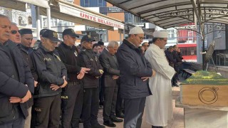Hastalığı nedeniyle hayatını kaybeden emniyet personeli son yolculuğuna uğurlandı