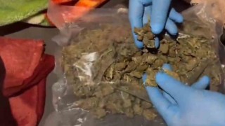 Hatayda tırın yatak kısmından 5 kilo uyuşturucu çıktı
