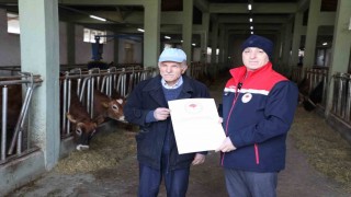 Hayvancılıkta örnek işletmenin Hastalıktan Ari Sertifikası yenilendi