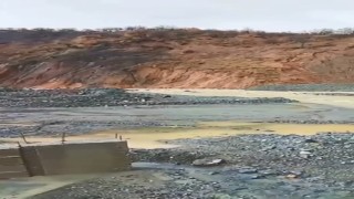 Heyelan nedeniyle açılan alternatif yol sular altında kaldı