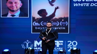 HKÜ mezunu ve yüksek lisans öğrencisi Berkay Ellekin Yapay Zeka ile Ürettiği Sultanın Taşı filmi Berlinde Türkiyeyi temsil edecek