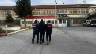 Hükümlünün kaçması ve hırsızlıktan 12 yıl hapis cezası ile aranan şahıs yakalandı