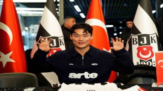 Hyeon-gyu Oh imza gününde taraftarlarla buluştu