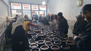 İftar sofralarının vaz geçilmez lezzeti: 8 saatte pişiyor, davul sesini duyan fırınlara koşuyor