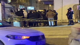 Iğdırda iş merkezinde şüpheli ölüm