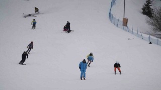Ilgaz Dağına kayakseverler akın etti