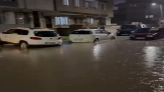 İnegölde sağanak hayatı felç etti
