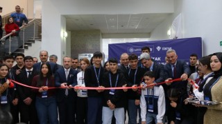 İnönü Üniversitesi kapılarını genç buluşçulara açtı