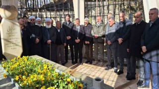 İskilipli Atıf Hoca kabri başında dualarla anıldı