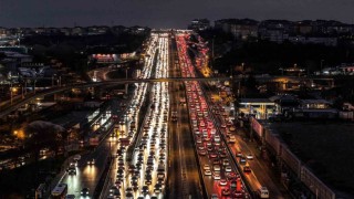 İstanbul trafiği ara tatil dinlemedi