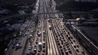 İstanbul trafiğinin Ramazan mesaisi: Erkenden başlayan trafik, iftar ile gelen sessizlik