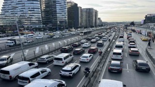 İstanbulda iftar öncesi trafik yoğunluğu yüzde 81e çıktı