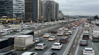 İstanbulda trafik yoğunluğu yüzde 80e ulaştı