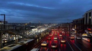 İstanbulda trafik yoğunluğu yüzde 90a ulaştı