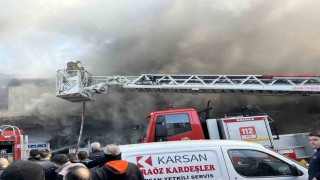 İzmir 6. Sanayide yedek parça dükkanında yangın