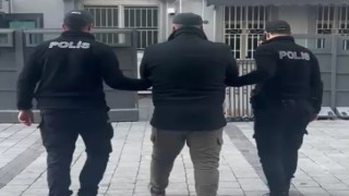 İzmirde 12 yıl hapis cezasıyla aranan şahıs yakalandı