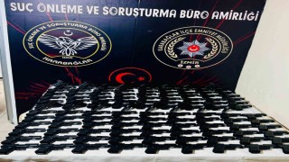 İzmirde güvercin kümesinden cephanelik çıktı: 124 tabanca ele geçirildi