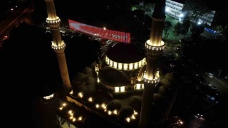 İzmirde Ramazan ayının ilk teravih namazı kılındı