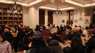 Japonyadaki Tokyo Camiinde iftar sevinci