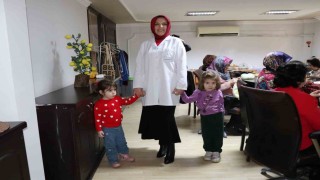 Kadınlar halk eğitimiyle hem sosyalleşiyor hem de gelir elde ediyor