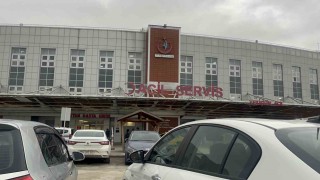 Kalbi durduktan sonra hayata geri döndürülen adam hastaneye kaldırıldı