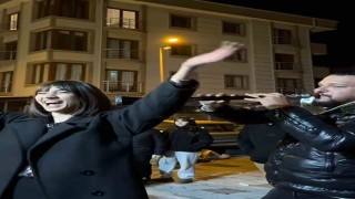 Kanseri yendi, davul-zurna ile kutladı
