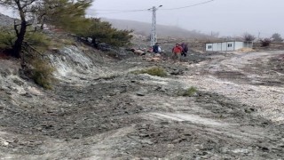 Karabahşılı Köyünde yağış sonrası çalışmalar başladı