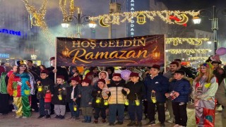 Karabükte Ramazan coşkusu sokaklara taştı: Fener alayı ve Ramazan sokağına yoğun ilgi