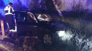 Karacasuda trafik kazası: Sıkışan sürücüyü itfaiye ekipleri kurtardı