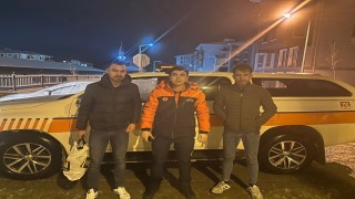 Karamanda karda mahsur kalan aileyi AFAD kurtardı