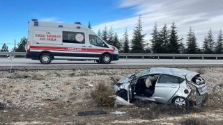 Karamanda otomobil şarampole takla attı: 1 yaralı