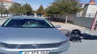 Karapınarda otomobille motosiklet çarpıştı: 1 yaralı