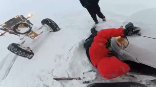 Karda mahsur kalanların imdadına AFAD yetişti