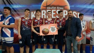 Kardeş Pası basketbol şampiyonasında ödüller sahiplerini buldu