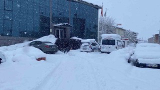 Karlıovada kar kalınlığı 30 santime ulaştı