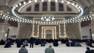 Karsta Ramazanın ilk teravih namazı kılındı