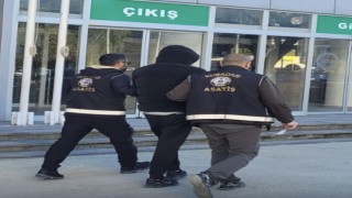 Kasten öldürme suçundan aranan şahıs Kuşadasında yakalandı