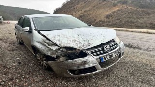 Kayak merkezine gitmek için yola çıkan aile kaza yaptı: 3 yaralı