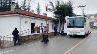 Kayırlı köyünde vatandaşlara mobil sağlık hizmeti