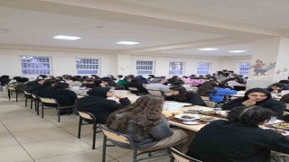Kaymakam Algın, öğrencilerle iftar programına katıldı