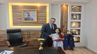 Kaymakam Dalak başarılı sporcu öğrencileri kabul etti