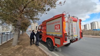 Kayseride kuvvetli rüzgarın bilançosu: itfaiye 32 olaya müdahale etti