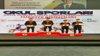 Kayserili Güreşçilerden İstanbulda çifte madalya