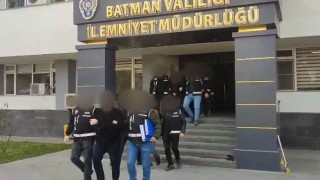 Kendini MİT görevlisi olarak tanıtan dolandırıcılardan 1,5 milyon TLlik vurgun