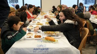 Kent meydanında iftar çadırı kuruldu