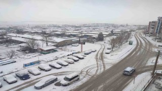 Keşanda etkili olan kar yağışı nedeniyle taşımalı eğitime 1 gün ara verildi