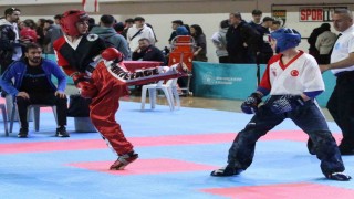 Kick Boks Türkiye Birinciliğinin açılış seremonisi yapıldı